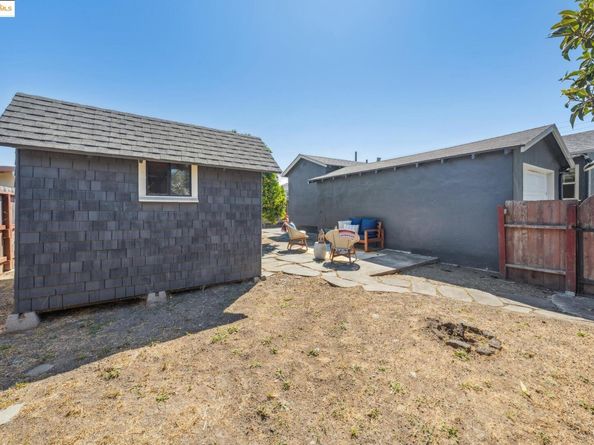 3201 Rheem Ave, Richmond CA 94804