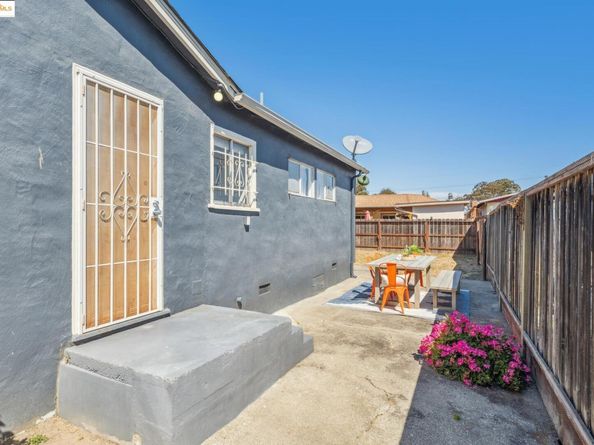3201 Rheem Ave, Richmond CA 94804