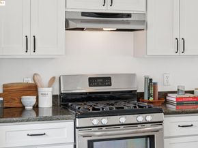 2937 Bona, Oakland CA 94601