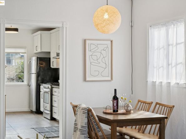 2937 Bona, Oakland CA 94601