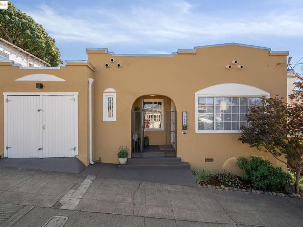 2937 Bona, Oakland CA 94601
