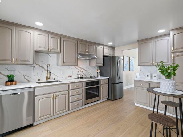 5139 Dryden Ct, Newark CA 94560