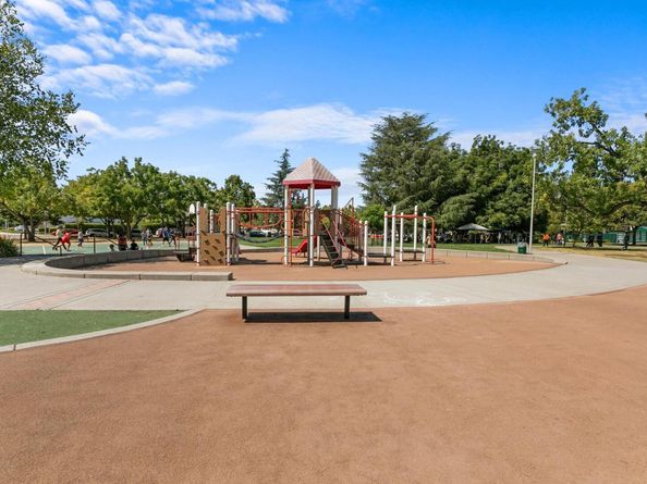 114 Hackamore Ln, Fremont CA 94539
