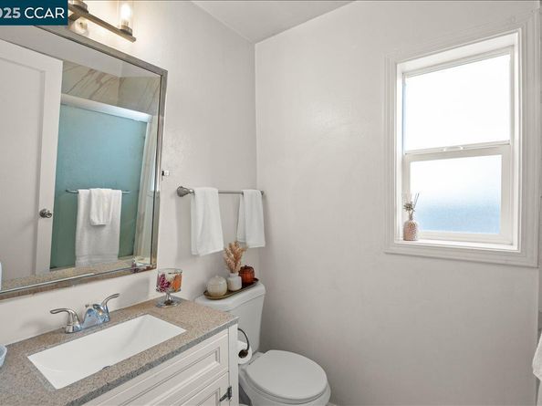 956 Wilson Ave, Richmond CA 94805