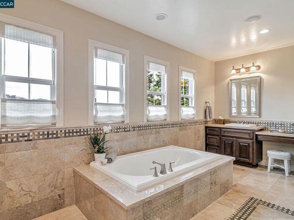 120 Tamarind Ln, Danville CA 94526