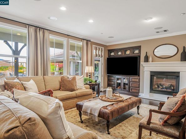 120 Tamarind Ln, Danville CA 94526