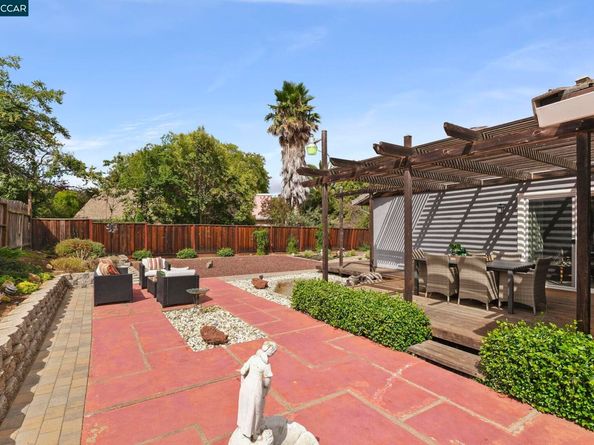 1152 Via Doble, Concord CA 94521