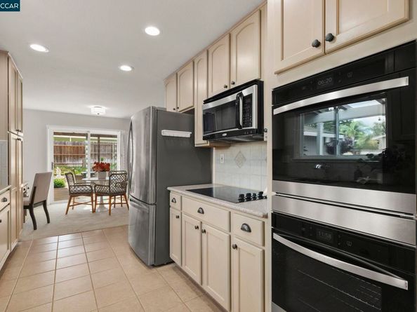 1152 Via Doble, Concord CA 94521