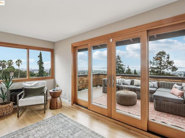 1075 Spruce Street, Berkeley CA 94707