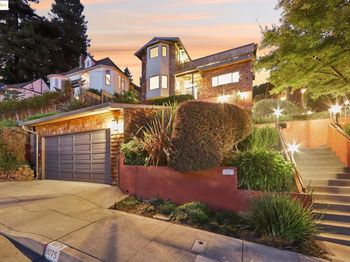 1075 Spruce Street