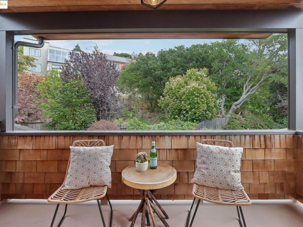 1075 Spruce Street, Berkeley CA 94707