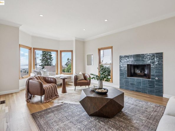 1075 Spruce Street, Berkeley CA 94707