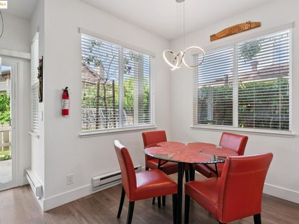 15 Shoreline Ct, Richmond CA 94804