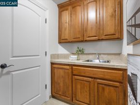 2876 Eugene Ter, Castro Valley CA 94546