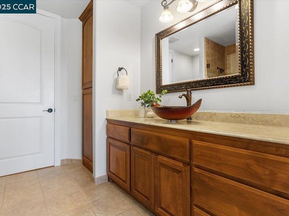 2876 Eugene Ter, Castro Valley CA 94546