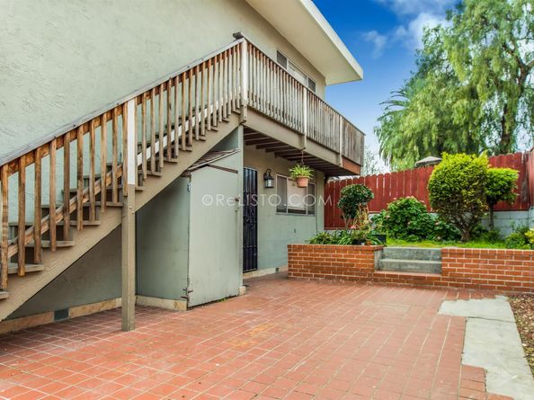 2105 48Th Ave, Oakland CA 94601