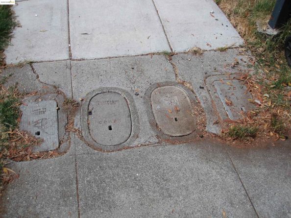 1600 E 31St St, Oakland CA 94602