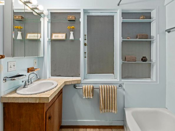 2 Maybeck Twin Dr, Berkeley CA 94708