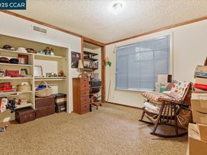 19 Via Floreado, Orinda CA 94563