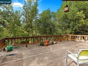 19 Via Floreado, Orinda CA 94563