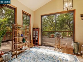 19 Via Floreado, Orinda CA 94563