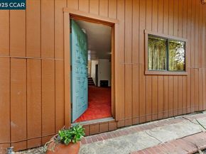 19 Via Floreado, Orinda CA 94563