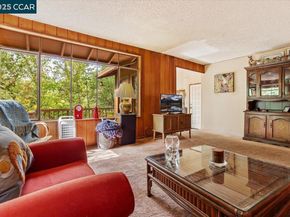 19 Via Floreado, Orinda CA 94563