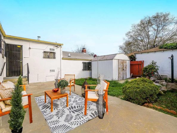 11132 Acalanes Dr, Oakland CA 94603