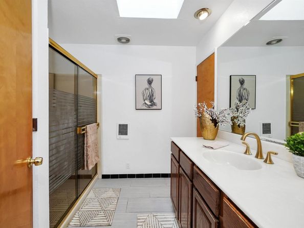 11132 Acalanes Dr, Oakland CA 94603