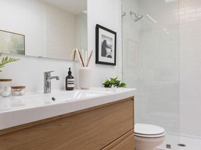 1233 Hampel St., Oakland CA 94602