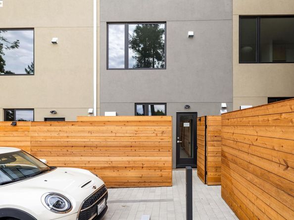 1233 Hampel St., Oakland CA 94602