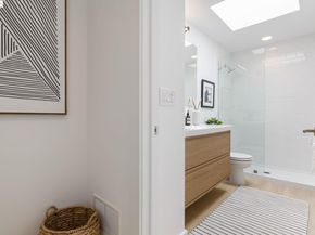 1233 Hampel St., Oakland CA 94602