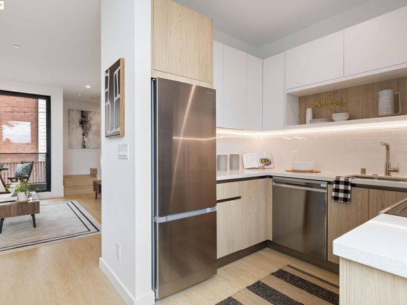 1233 Hampel St., Oakland CA 94602