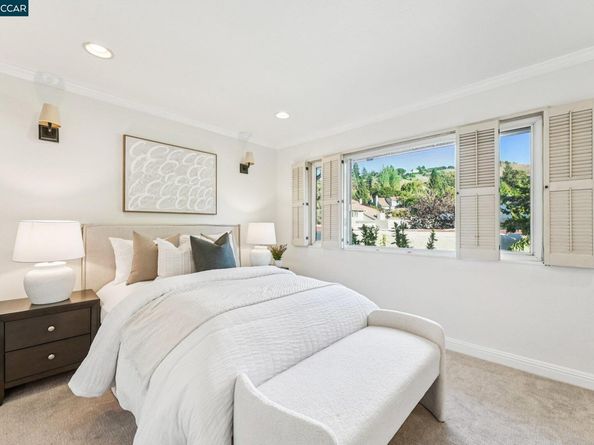 1400 Camino Peral, Moraga CA 94556
