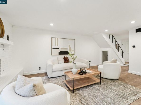 1400 Camino Peral, Moraga CA 94556