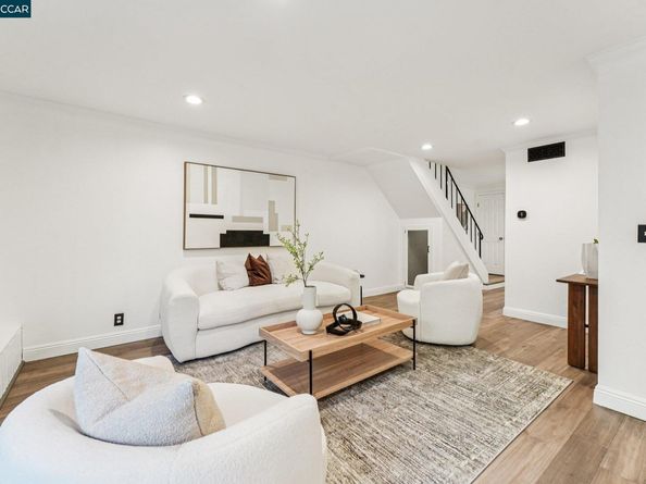 1400 Camino Peral, Moraga CA 94556