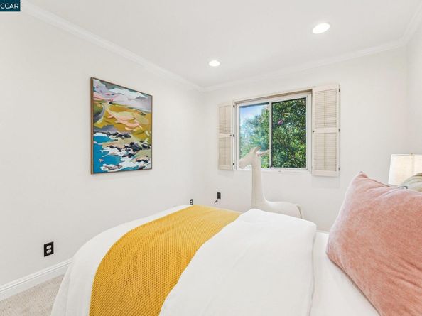 1400 Camino Peral, Moraga CA 94556