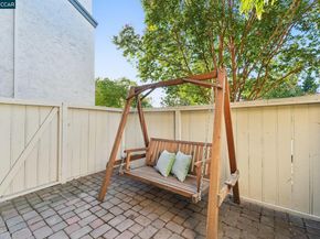 1400 Camino Peral, Moraga CA 94556