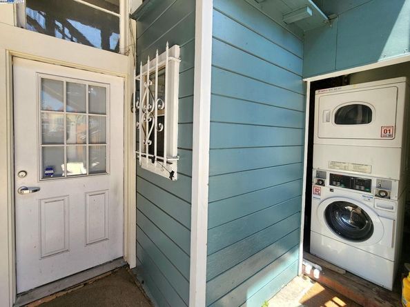 2110 Ashby Ave, Berkeley CA 94705