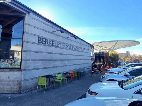 2110 Ashby Ave, Berkeley CA 94705