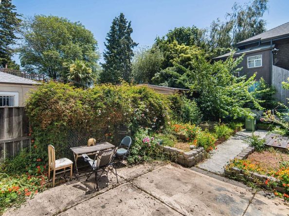 2110 Ashby Ave, Berkeley CA 94705
