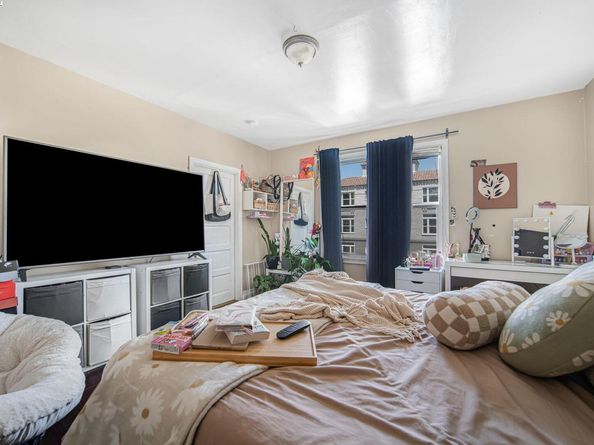 2110 Ashby Ave, Berkeley CA 94705
