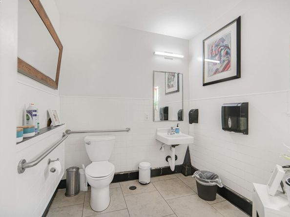 2110 Ashby Ave, Berkeley CA 94705