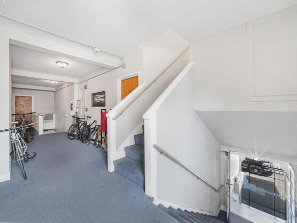 2110 Ashby Ave, Berkeley CA 94705