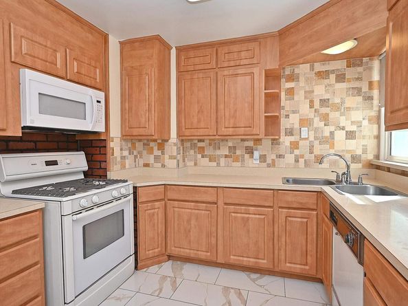 16931 Melody Way, San Leandro CA 94578