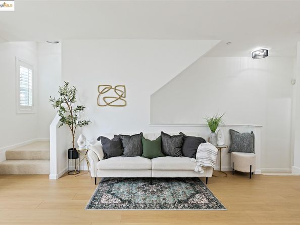 4153 Clarinbridge Cir, Dublin CA 94568
