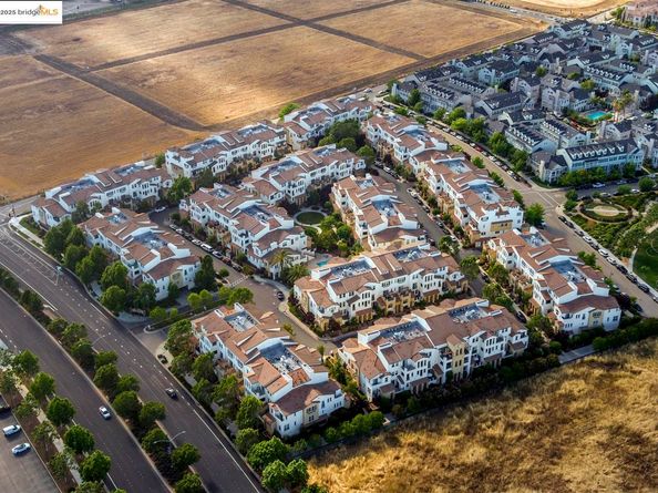 4153 Clarinbridge Cir, Dublin CA 94568