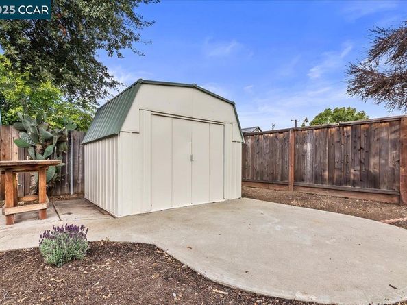 4081 Salem St, Concord CA 94521
