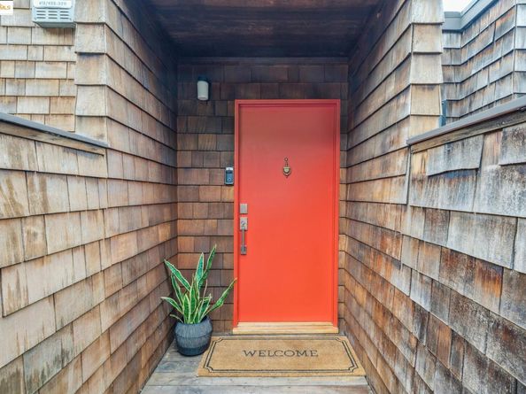 139 Del Mar Ave, Berkeley CA 94708