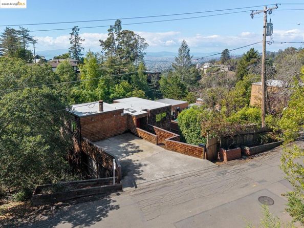 139 Del Mar Ave, Berkeley CA 94708